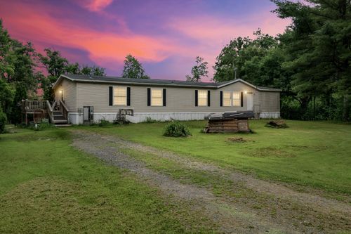 W10402 E 7th St, Black River Falls, WI, 54615-9034 | Card Image