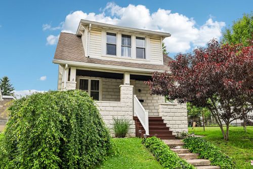 1435 2nd St, Natrona Heights, PA, 15065-1228 | Card Image