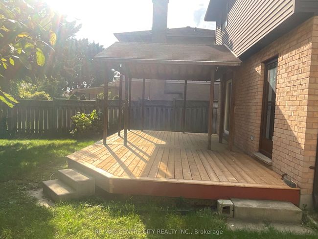 969 Apache Rd, House other with 3 bedrooms, 3 bathrooms and 4 parking in London ON | Image 7