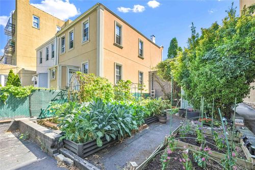 2374 38th St, Astoria, NY, 11105-1910 | Card Image