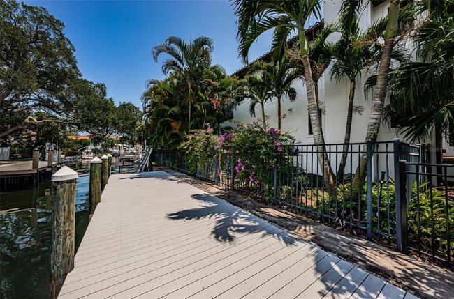 147 Bay Point Dr Ne, House other with 4 bedrooms, 4 bathrooms and null parking in St Petersburg FL | Image 75