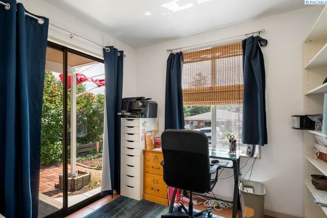 312 Nw Harrison St, Home with 2 bedrooms, 2 bathrooms and null parking in Pullman WA | Image 7
