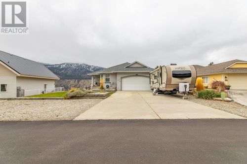 1002 Peachcliff Dr, Okanagan Falls, BC, V0H1R1 | Card Image