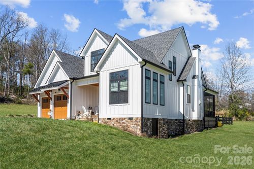 122 Wintercress Dr, Mills River, NC, 28759-0127 | Card Image