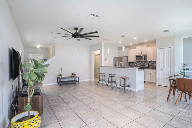 7405 French Marigold Ave, House other with 4 bedrooms, 3 bathrooms and null parking in TAMPA FL | Image 8