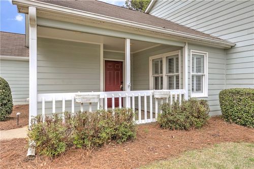 94 Robyn Way, Marietta, GA, 30062-5174 | Card Image