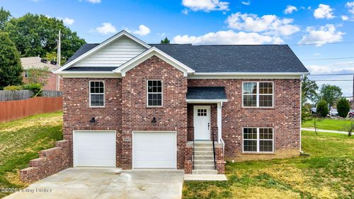 2125 Churchdown Ln, Louisville, KY, 40214-5647 | Card Image