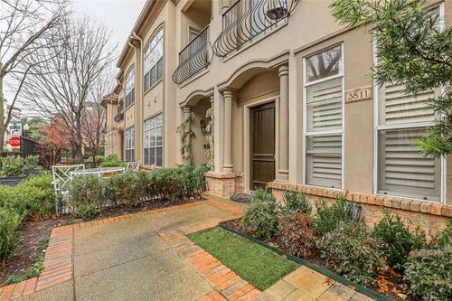 3811 Travis St, Dallas, TX, 75204-1518 | Card Image