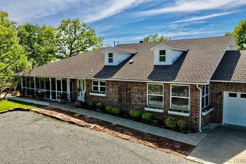 324 Falcon Ln, Eufaula, OK, 74432-9557 | Card Image