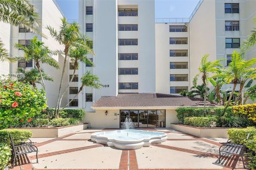 201-105 Lake Emerald Dr, Oakland Park, FL, 33309-6202 | Card Image