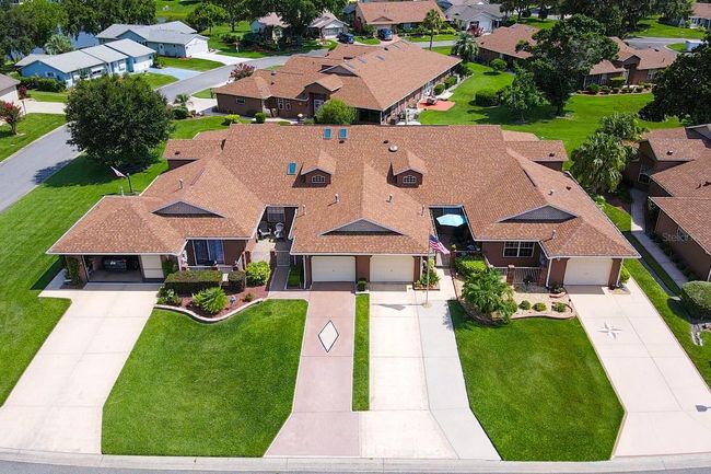 5512 Rosewall Cir, House other with 2 bedrooms, 2 bathrooms and null parking in LEESBURG FL | Image 4
