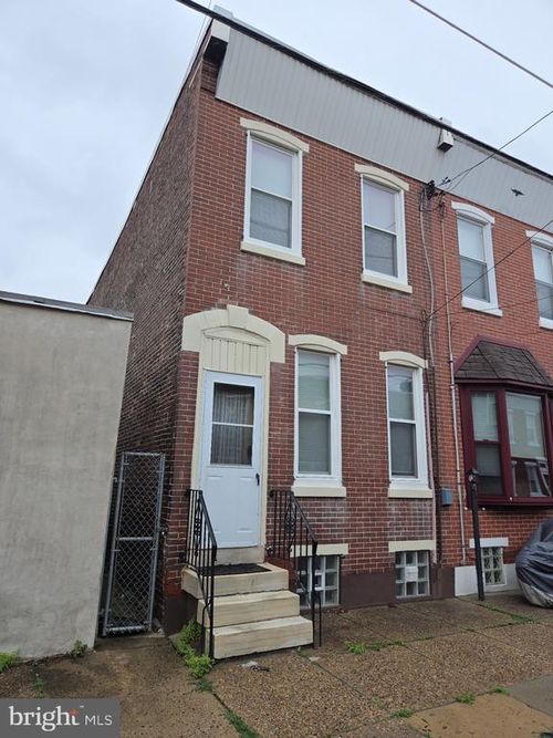 2352 E Firth St, PHILADELPHIA, PA, 19125-3128 | Card Image