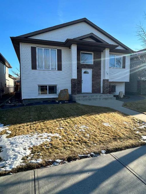 19 Rivergreen Rd W, Lethbridge, AB, T1K7X5 | Card Image