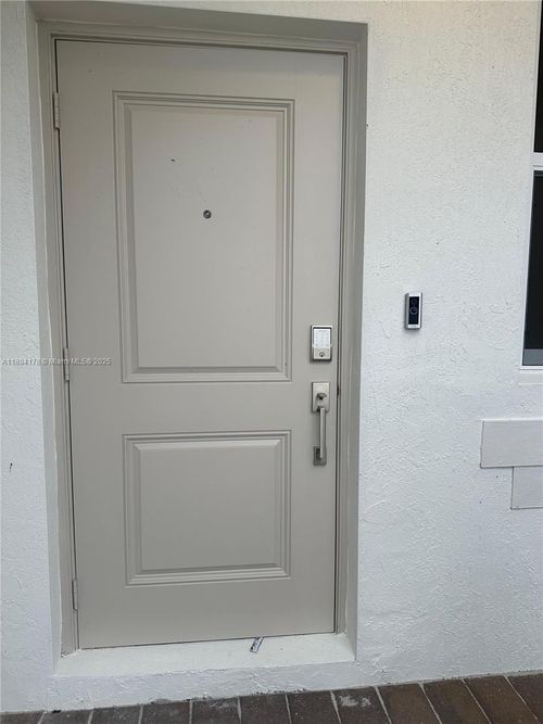 2534-2534 Se 27th Ln, Homestead, FL, 33035-2599 | Card Image