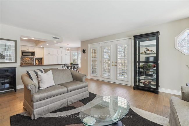 202C - 216 Plains Rd W, Condo with 2 bedrooms, 2 bathrooms and null parking in Burlington ON | Image 11