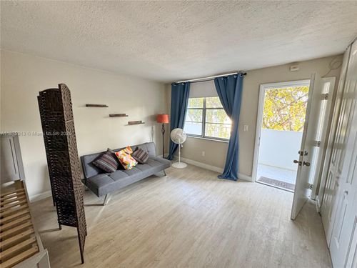 apt-302-631 Jefferson Ave, Miami Beach, FL, 33139-8526 | Card Image
