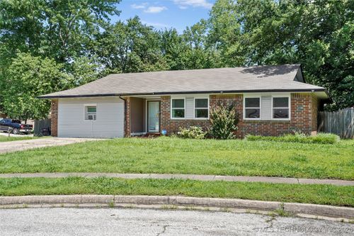 2030 W Richmond St, Broken Arrow, OK, 74012-5123 | Card Image
