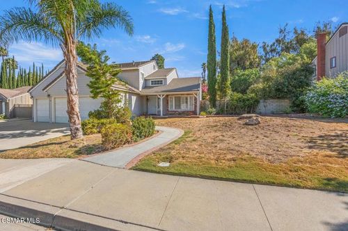 1819 Rocking Horse Dr, Simi Valley, CA, 93065-5913 | Card Image