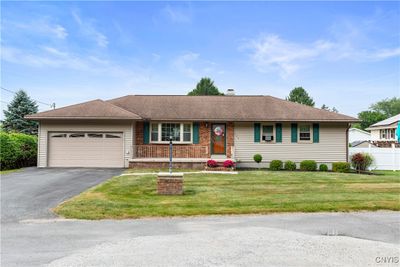 602 Pinedale Drive, House other with 3 bedrooms, 1 bathrooms and null parking in Utica NY | Image 2