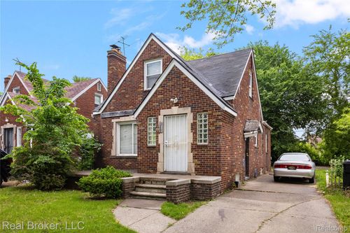19332 Westphalia St, Detroit, MI, 48205-2214 | Card Image