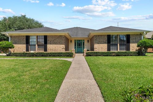 7040 Limerick Dr, Beaumont, TX, 77706-4148 | Card Image