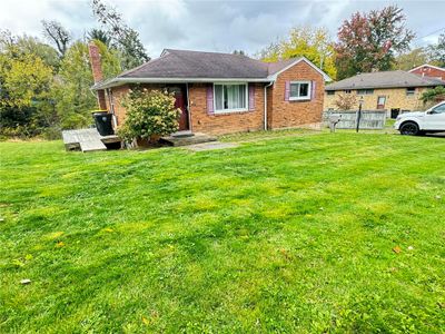 158 Drake Rd, House other with 3 bedrooms, 1 bathrooms and 1 parking in Bethel Park PA | Image 3