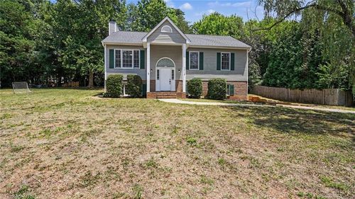 5204 Buckley Forest Trl, Walkertown, NC, 27051-9004 | Card Image