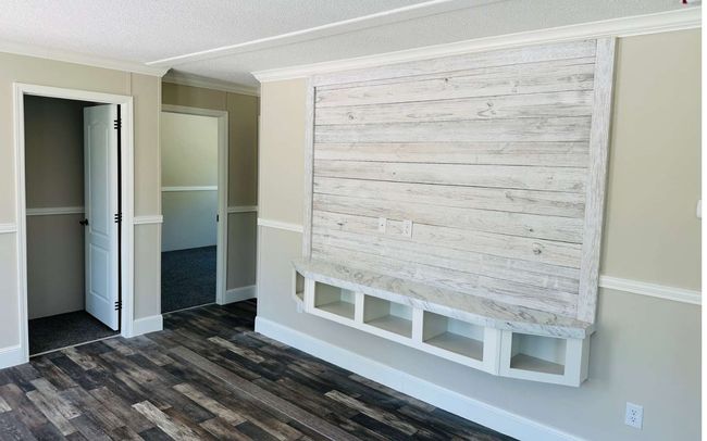 22904 112 Th Ter, House other with 3 bedrooms, 2 bathrooms and 3 parking in LIVE OAK FL | Image 9