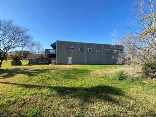 120 Silverbell Cir, Lake Jackson, TX, 77566-5670 | Card Image