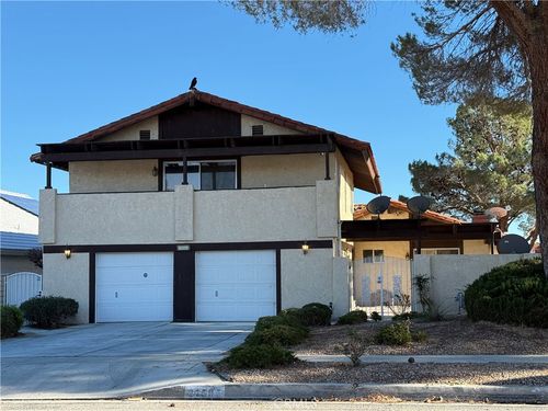 27595 Silver Lakes Pkwy, Helendale, CA, 92342-7813 | Card Image