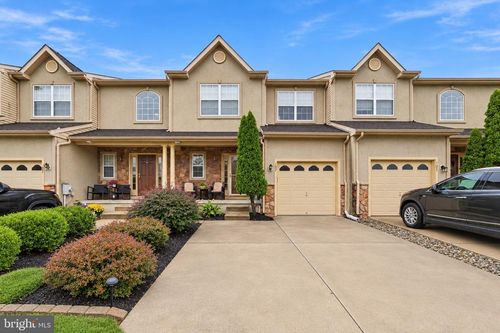 109 Glacier Dr, BERLIN, NJ, 08009-9379 | Card Image