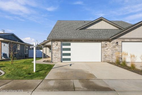 7279 N Grafton St, Coeur D Alene, ID, 83815-8433 | Card Image