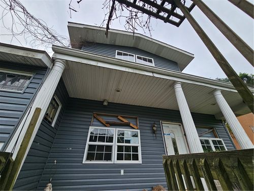 826 Parkwood Rd, Mt Oliver, PA, 15210-2741 | Card Image