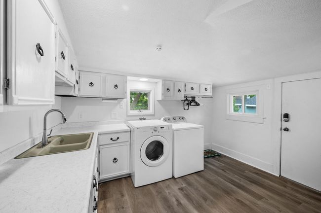 1722 Reaney Ave | Image 20