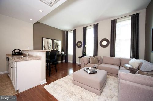 1br-1201 N Charles St, BALTIMORE, MD, 21201-5672 | Card Image