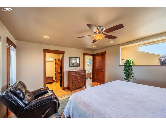 Bedroom, Primary-Ceiling Fan | Image 20
