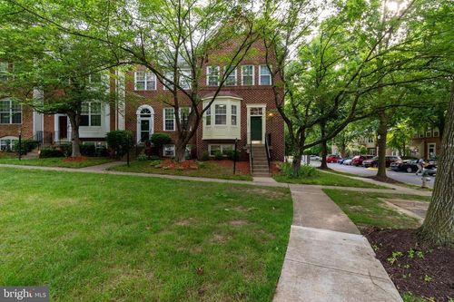 10301 Greenspire Way, BOWIE, MD, 20721-2716 | Card Image