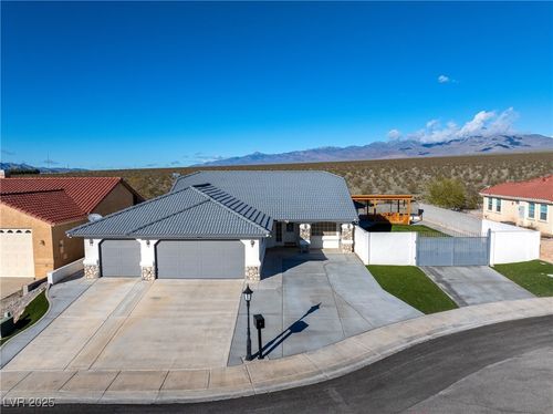 3630 E Vineyard Dr N, Pahrump, NV, 89048-4839 | Card Image