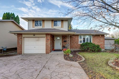 4 Concord Cres, London, ON, N6G3H6 | Card Image