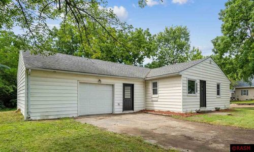 2032 7th Ave, Mankato, MN, 56001-2828 | Card Image