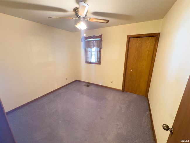 27232 215 Th St, Home with 5 bedrooms, 4 bathrooms and null parking in Canton MO | Image 54