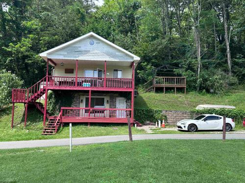 1624 Crystal Lake Rd, West Union, WV, 26456-8938 | Card Image