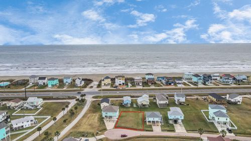 21 Buena St, Galveston, TX, 77554 | Card Image