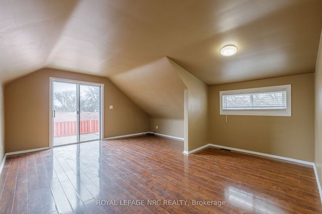 4160 Dorchester Rd, Home with 3 bedrooms, 2 bathrooms and 4 parking in Niagara Falls ON | Image 20