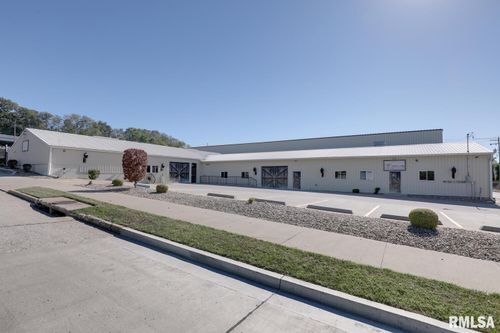 711 S Front St, Quincy, IL, 62301-3822 | Card Image