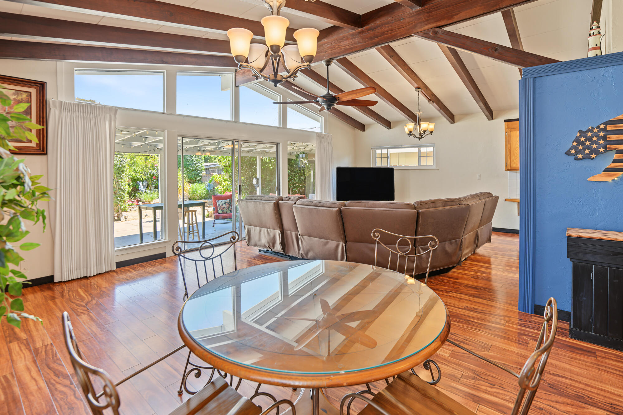 Residential in LOMPOC 4