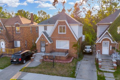 16569 Tracey St, Detroit, MI, 48235-4022 | Card Image