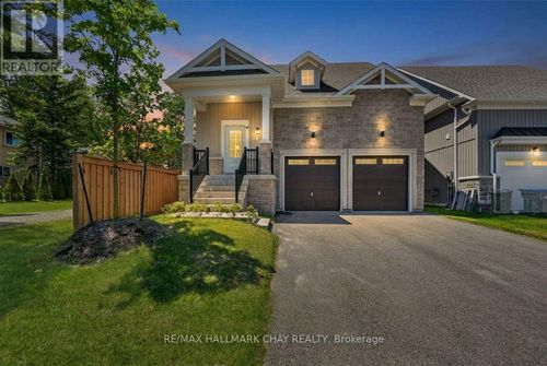 20 62nd St N, Wasaga Beach, ON, L9Z1V4 | Card Image