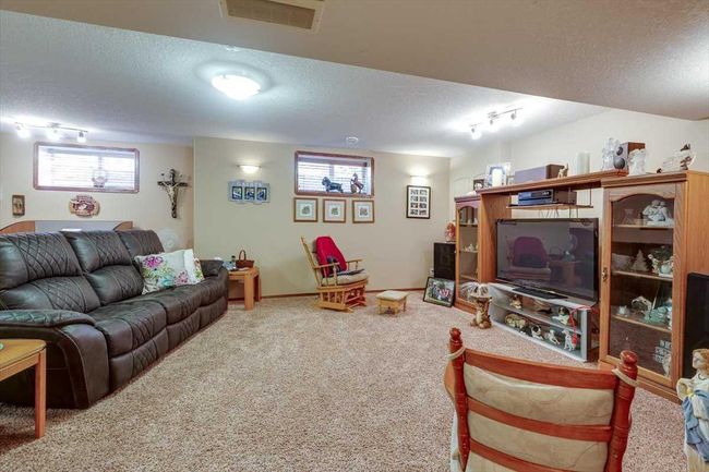 40 - 939 Ramage Crescent, Townhouse with 3 bedrooms, 3 bathrooms and 3 parking in Red Deer AB | Image 27