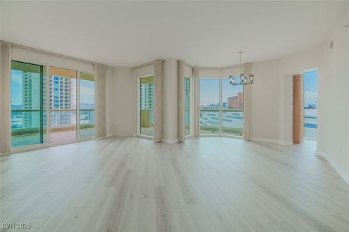 unit-2305-2747 Paradise Rd, Las Vegas, NV, 89109-9067 | Card Image